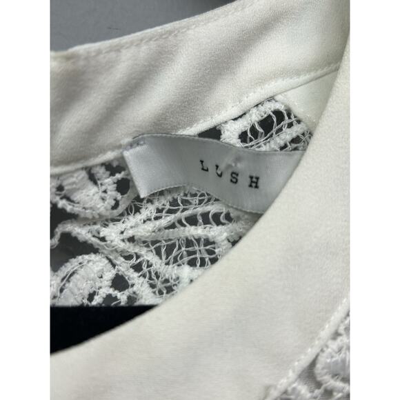 Lush Cropped Top Womens Large White Lace Overlay Floral Exposed Zipper‎ - Picture 4 of 8